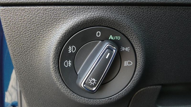 Škoda Karoq 1,5 TSI Style DSG - fotka 10 z 22