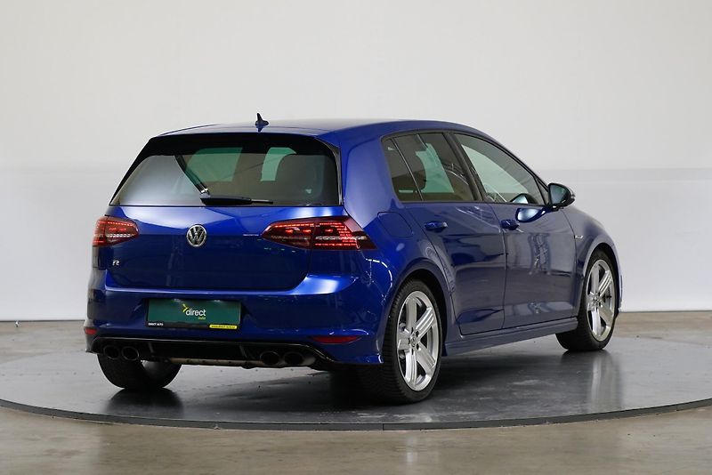 Volkswagen Golf - fotka 3 z 6
