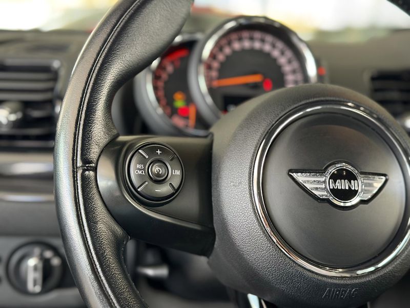 Mini Clubman S ALL4*141kW*LED*Navi*KeyLess - fotka 26 z 33