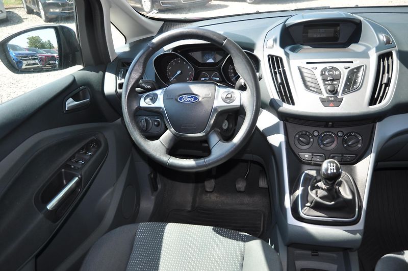 Ford Grand C-MAX 1.6i 16V 92kW 7.míst - fotka 5 z 21