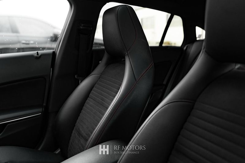 Mercedes-Benz CLA (2018) 220d SB 4Matic AMG - fotka 23 z 49