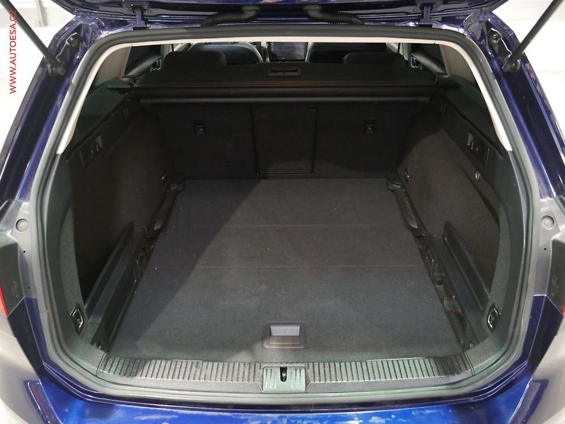 Volkswagen Passat (2019) 2.0 TDi, DSG, navi, LED - fotka 7 z 21