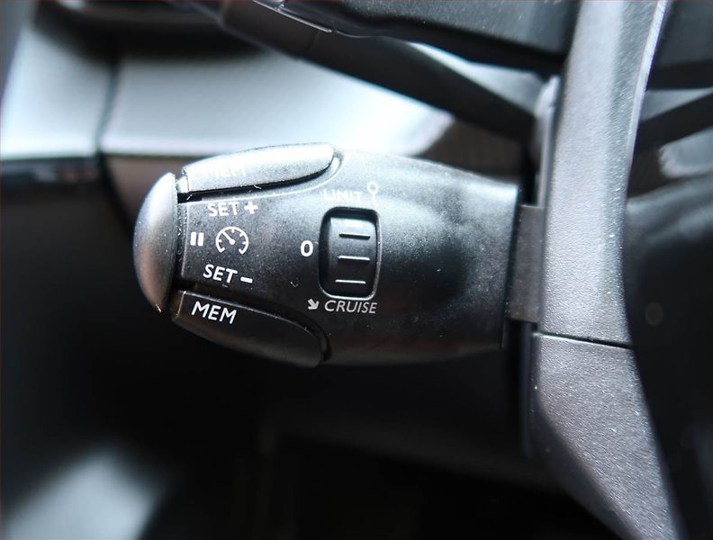 Peugeot 208 (2023) 1.2 PureTech, Automat, ČR - fotka 21 z 21