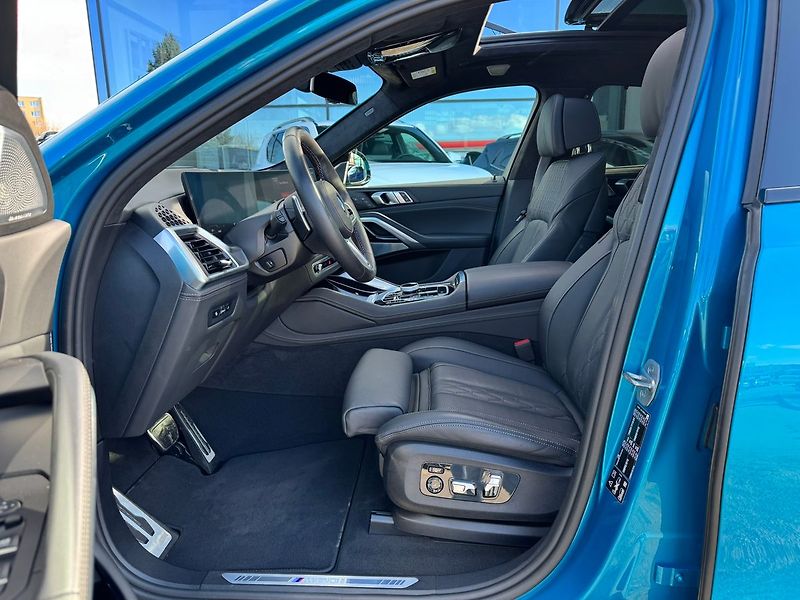 BMW X6 M60i xDrive TOP - fotka 19 z 31