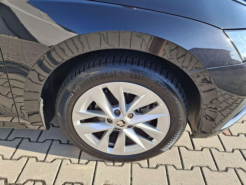 Škoda Octavia (2023) 1.0 E-TSI Business Plus ZÁRUKA - fotka 13 z 38