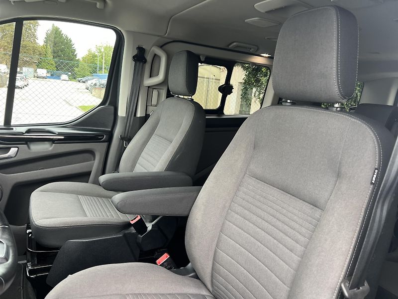 Ford Tourneo Custom 2.0TDCi TITANIUM 8MÍST ČR DPH - fotka 11 z 44