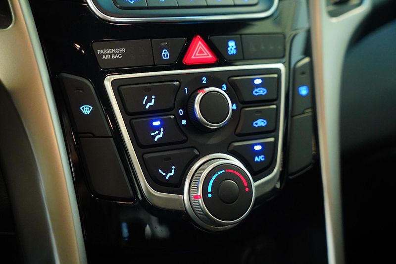Hyundai i30 - fotka 19 z 22