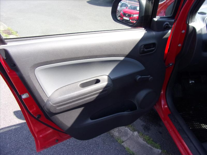 Opel Agila 1,0 i - fotka 12 z 18