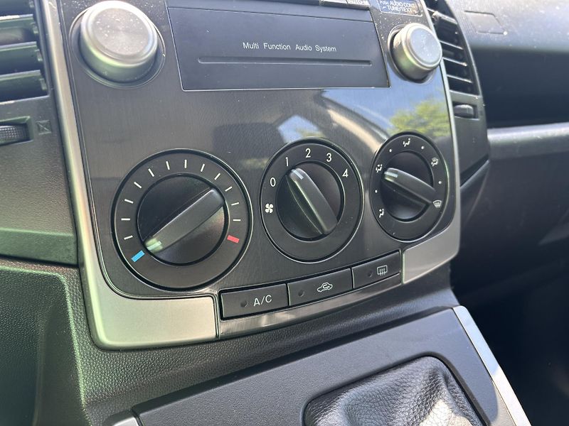 Mazda 5 2.0 Exclusive - fotka 26 z 27