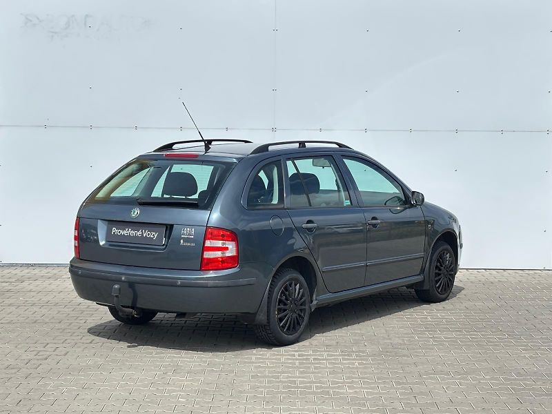 Škoda Fabia 1.2 HTP / 47 kW - fotka 2 z 24
