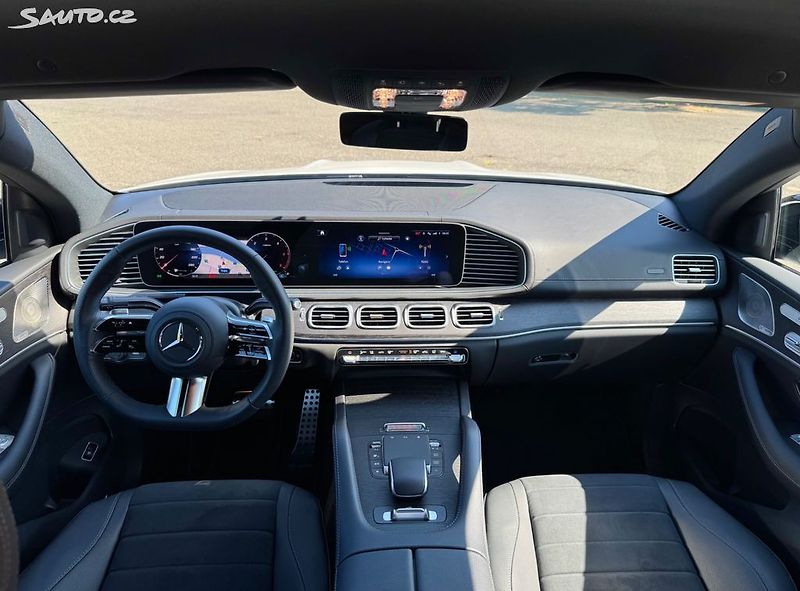 Mercedes-Benz GLE 450d COUPÉ 4MATIC AMG - fotka 25 z 46