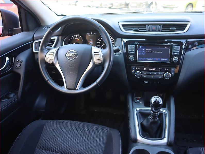 Nissan Qashqai (2016) 1.2 DIG-T, Serv.kniha, Navi - fotka 7 z 18