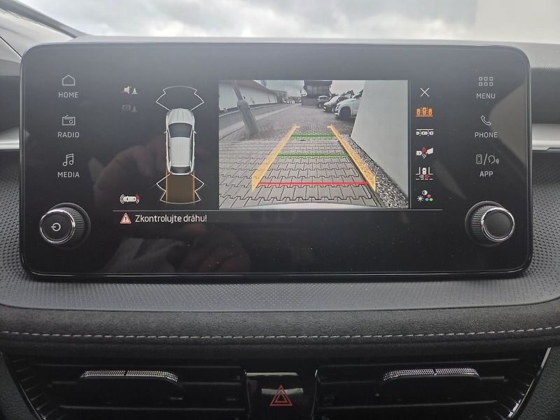 Škoda Fabia Dynamic 1,0TSI 85kW - fotka 15 z 15