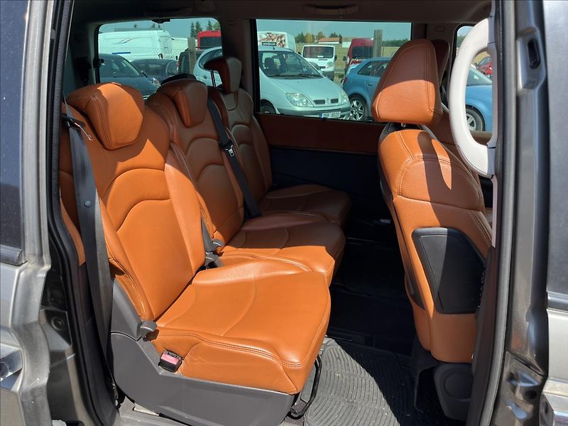 Lancia Phedra 2,0 JTD KLIMA TAŽNÉ STK 7/2028 - fotka 12 z 34