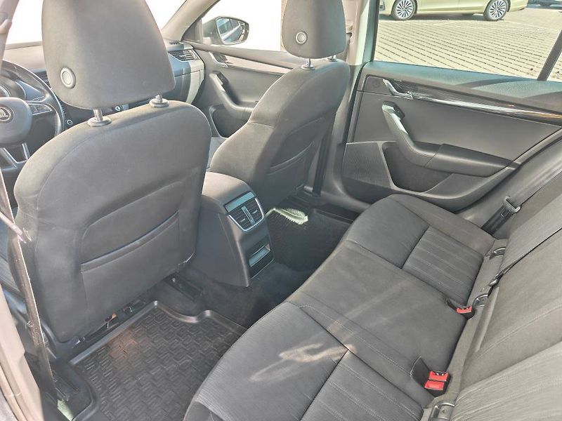 Škoda Octavia Green tec Style 1,4TSI - fotka 7 z 21