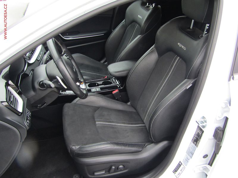 Kia Ceed (2022) 1.5 T-GDi, ČR, GT Line, AT - fotka 9 z 22