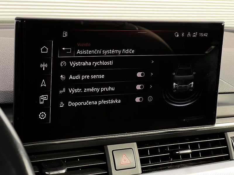 Audi A4 2.0TFSI 110kW S-Tronic  DPH TZ - fotka 17 z 26