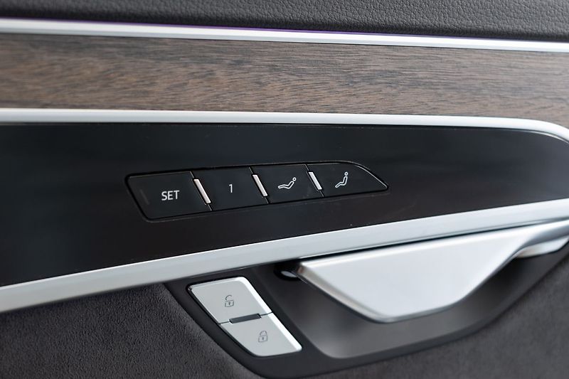 Audi A8 55 TFSI LONG*ZÁRUKA*N.TOPENÍ* - fotka 22 z 51