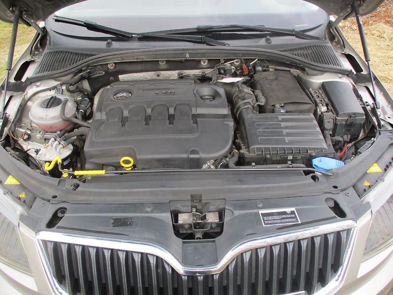 Škoda Octavia SCOUT 2.0TDi RS 135kW DSG - fotka 43 z 46