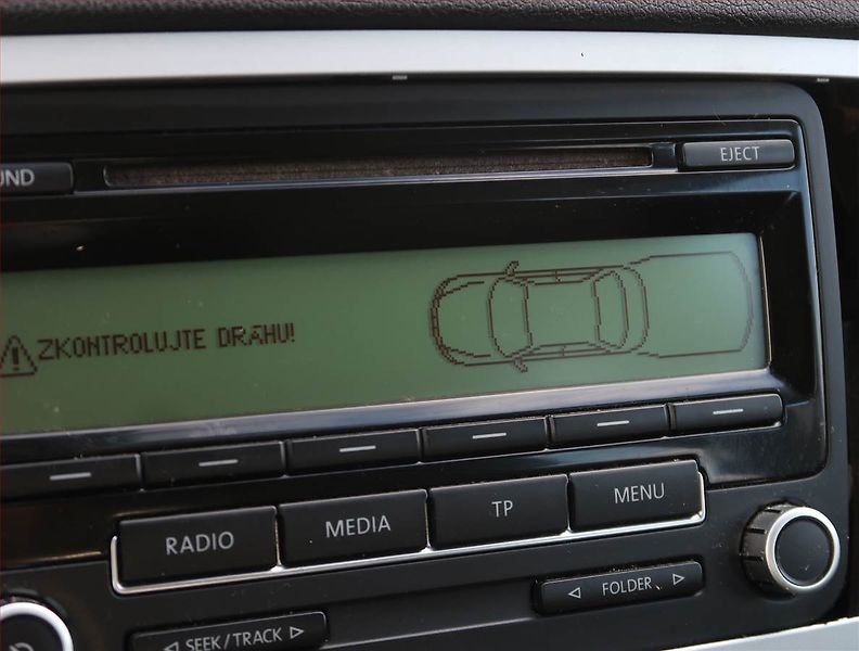 Škoda Octavia (2009) Ambiente 1.9 TDI, Serv.kniha - fotka 18 z 18