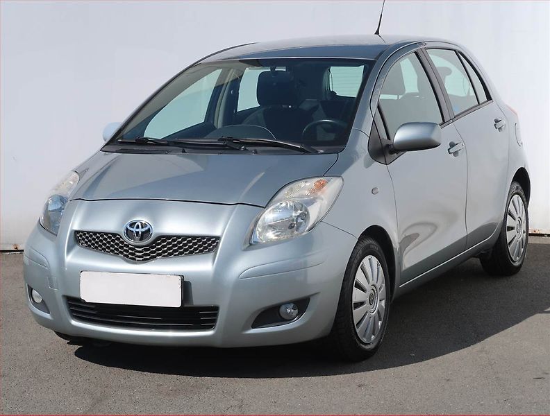Toyota Yaris (2009) 1.33 Dual VVT-i, po STK - fotka 2 z 16