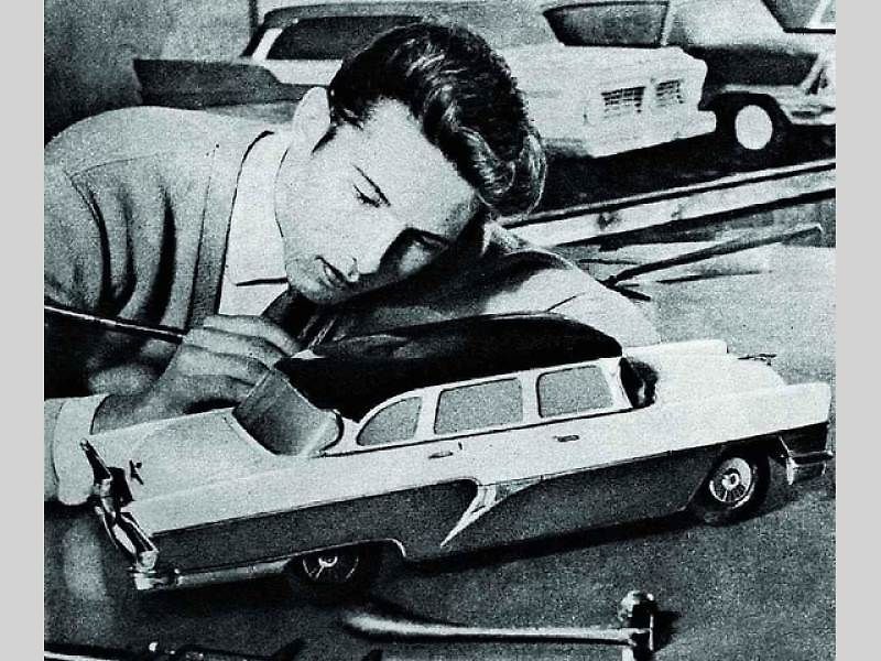 Premiéra se uskutečnila na výstavě Expo 58 v Bruselu.