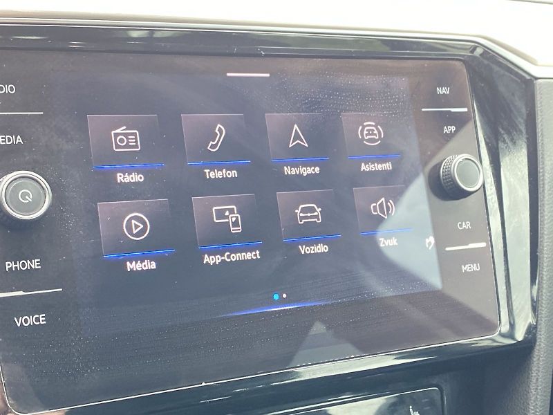 Volkswagen Passat (2020) Variant 2.0 TDI DSG 4Motion - fotka 20 z 34