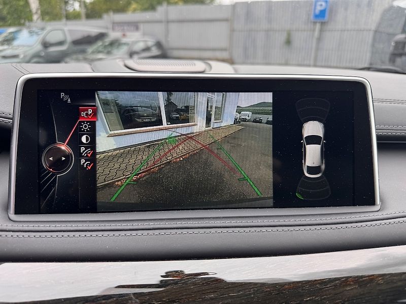 BMW X6 (2014) 4.4 V8 (449k) xDrive50i - fotka 30 z 51