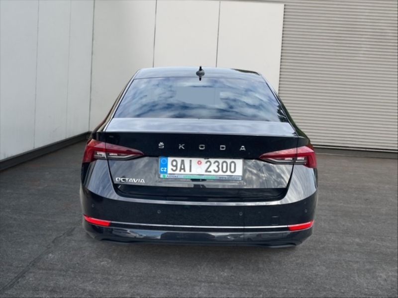 Škoda Octavia 2,0 TDI 110 Style AT - fotka 5 z 11
