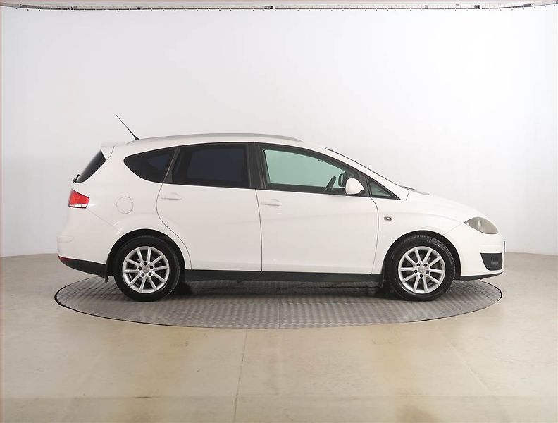 Seat Altea (2013) 1.6 TDI, Automat, Serv.kniha - fotka 6 z 18