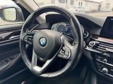 BMW Řada 5 (2017) 520d xdrive Sportline kombi - náhled 25