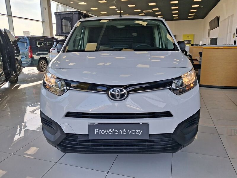 Toyota ProAce 1.5D 75kW 2024 - fotka 2 z 12