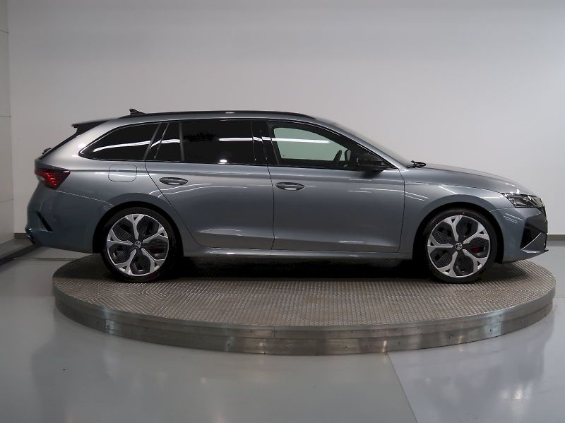 Škoda Octavia (2024) RS 2.0TSI 195KW DSG DCC - fotka 8 z 43