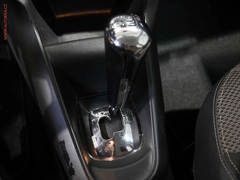 Citroën C3 (2015) 1.2 PT, AT - fotka 15 z 16