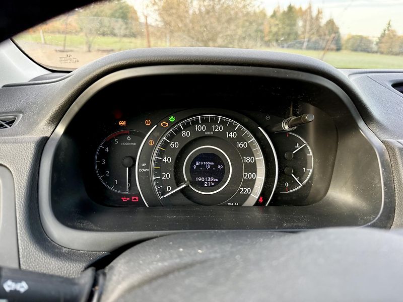 Honda CR-V (2013) 4x4 - fotka 8 z 8