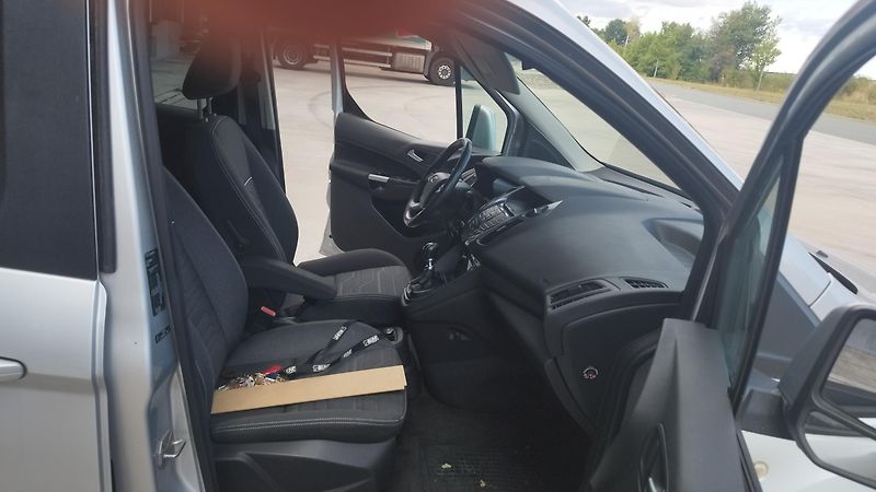 Ford Tourneo Connect 1.0i,volat- 608 081 843  - fotka 13 z 16