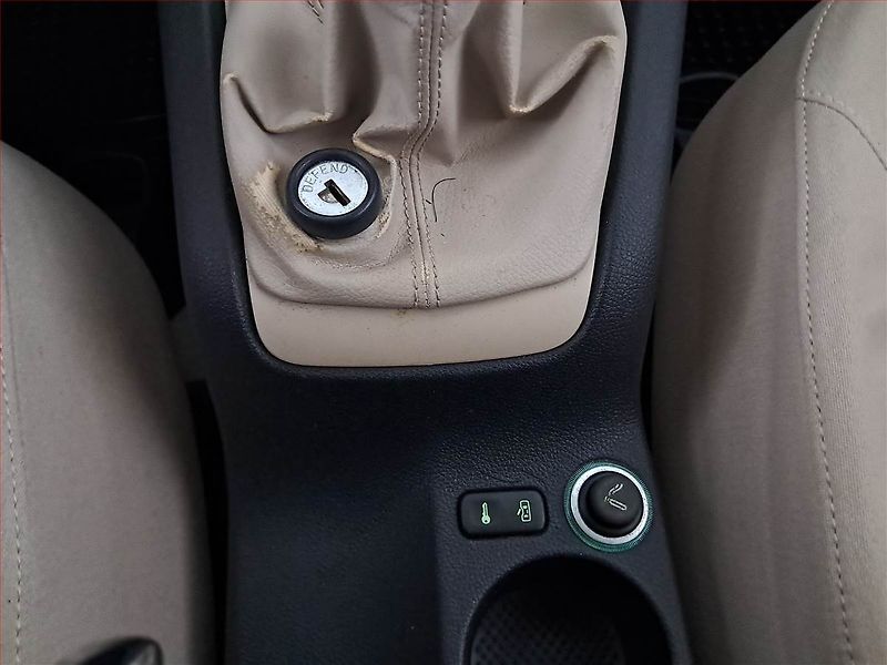 Škoda Octavia (2006) Ambiente 2.0 TDI, Tempomat - fotka 13 z 17