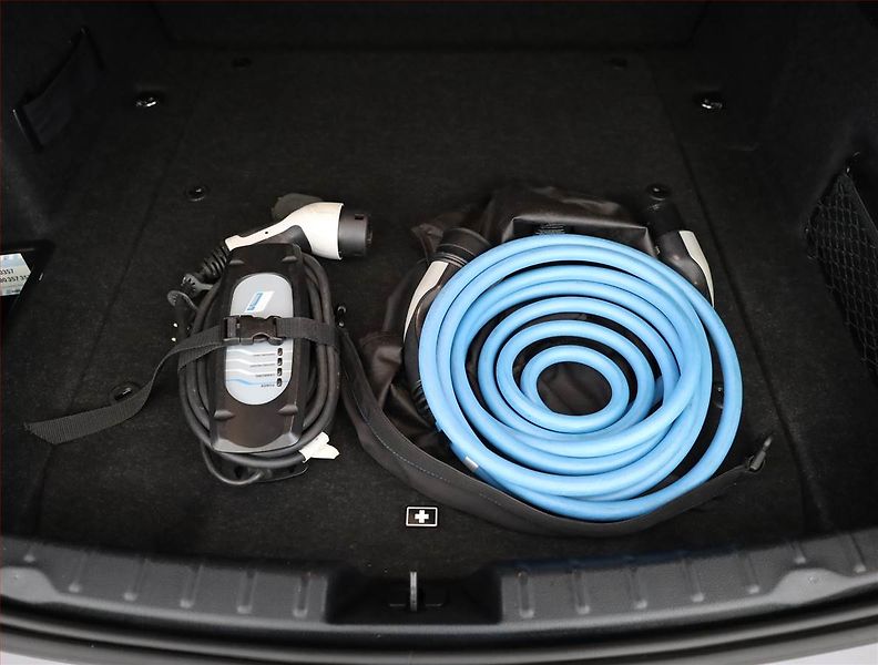 BMW Řada 3 (2016) 330e iPerformance, Automat - fotka 15 z 18