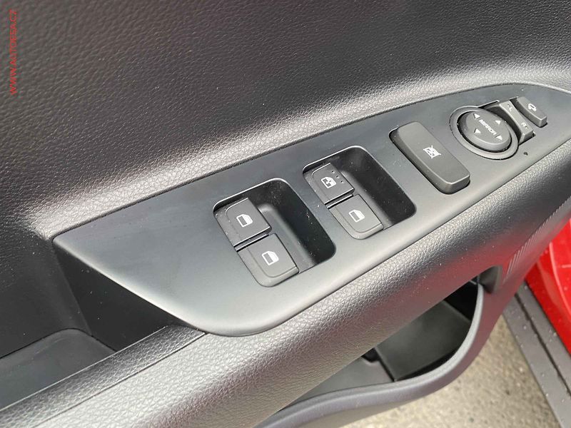 Kia Stonic (2018) 1.4 CVVT, ČR, Exclusive - fotka 13 z 19