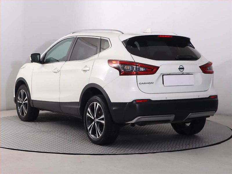 Nissan Qashqai (2018) Tekna 1.2 DIG-T, Serv.kniha - fotka 4 z 22