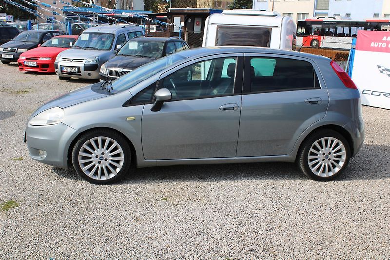 Fiat Grande Punto (2007) 1,4i KLIMA EL.OKNA ALU17 KŮŽE - fotka 4 z 14