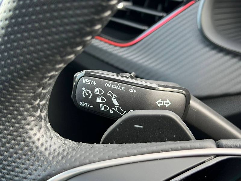 Škoda Kamiq Monte Carlo 1,0 TSI 85 kW 7° D - fotka 30 z 42
