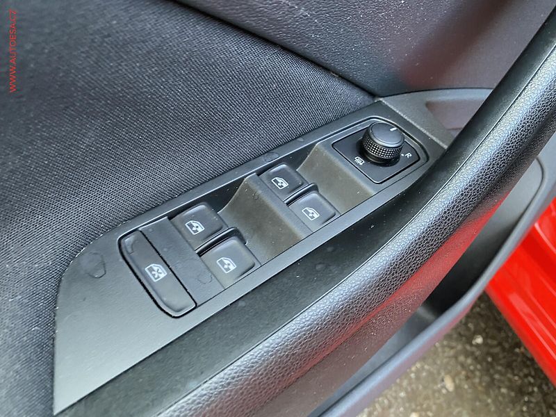 Škoda Scala (2020) 1.6 TDi, Ambition, DSG, LED - fotka 14 z 18