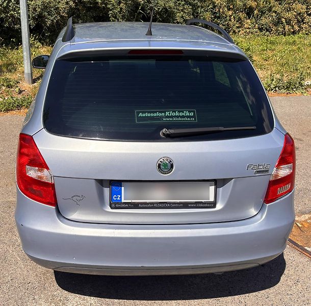 Škoda Fabia (2010) 1,2 TSI 63kW, nová STK - fotka 2 z 21