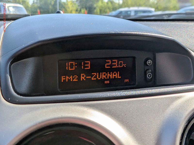 Opel Corsa (2007) 1.3 CDTi, Klima - fotka 13 z 14