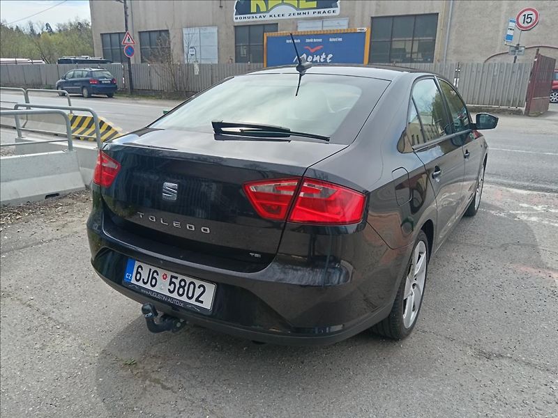 Seat Toledo 1,2 TSi - fotka 10 z 23
