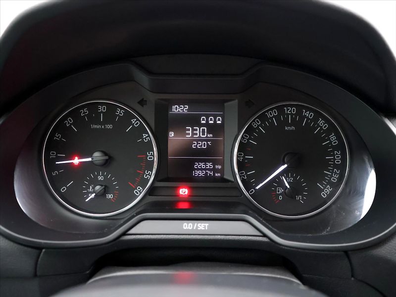 Škoda Octavia 1,6 TDI 81kW CZ Ambition Tažné - fotka 16 z 32