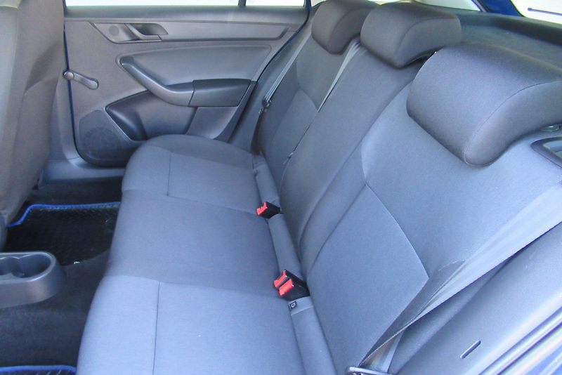 Škoda Rapid 1.2 TSi KLIMA - fotka 13 z 18