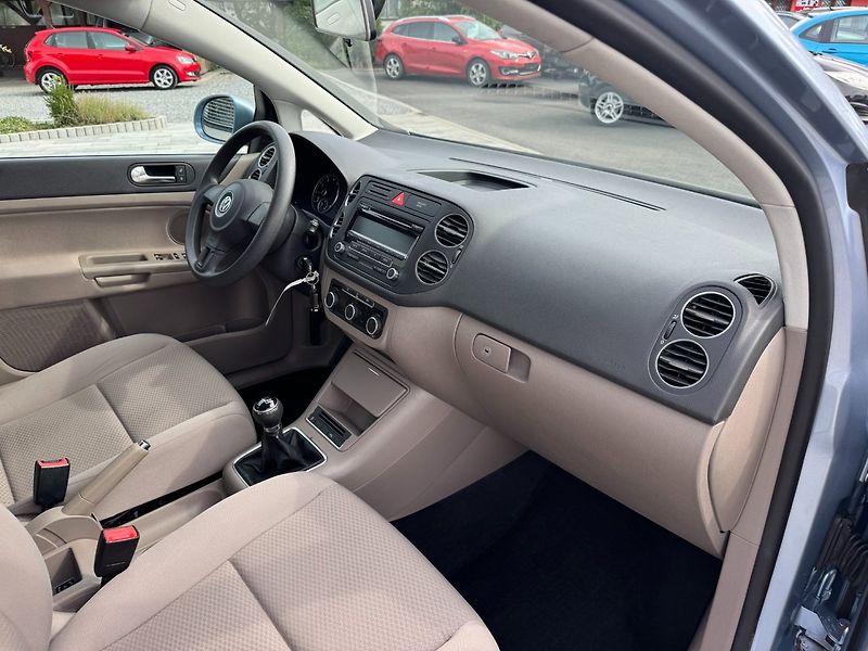 Volkswagen Golf Plus (2010) Rabbit 1.2 TSI 63kW - fotka 27 z 35