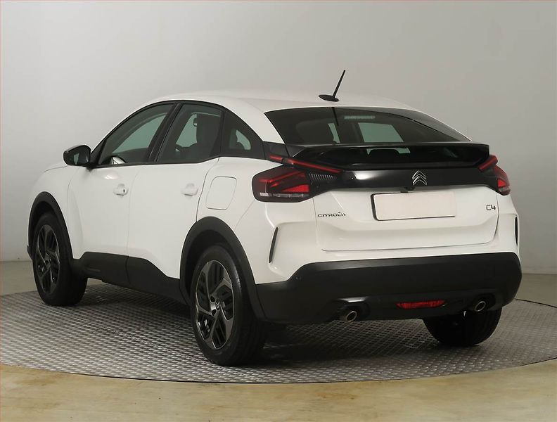 Citroën C4 (2024) 1.2 PureTech, Automat, ČR - fotka 4 z 23